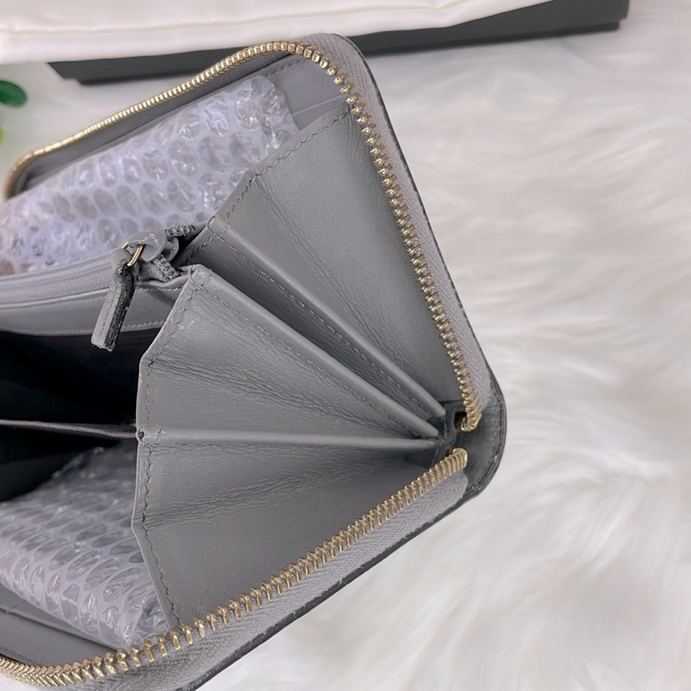 Gucci Japan‎ Exclusive Marmont Zippy Wallet - Picture 10 of 16